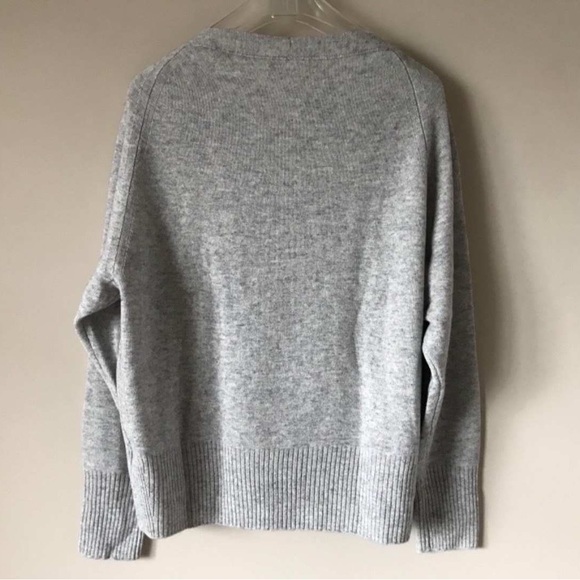 $295 NWT Vince Wool Cashmere Boat- Neck Heather Gray Sweater - Picture 8 of 8